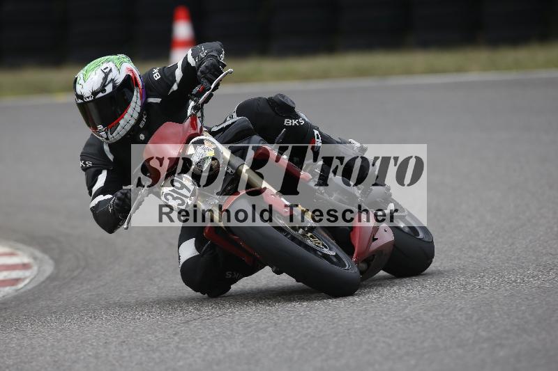 /Archiv-2023/47 24.07.2023 Track Day Motos Dario - Moto Club Anneau du Rhin/39